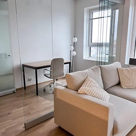 Apartmán Upouusi Luksusasunto! / Areena / Juna-asema /4hloe Tampere